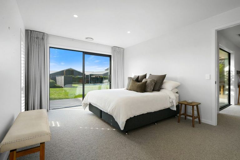 Photo of property in 83 Sunline Drive, Leamington, Cambridge, 3432