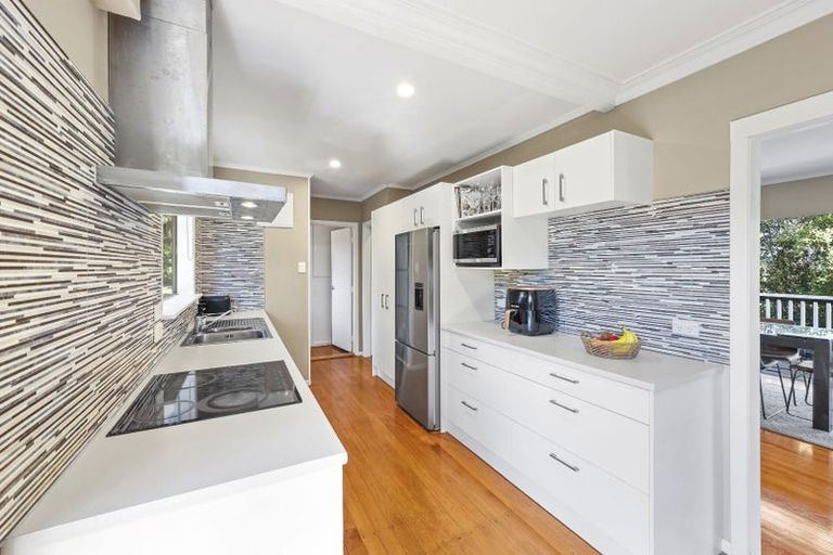 Photo of property in 35 Marriott Road, Pakuranga, Auckland, 2010