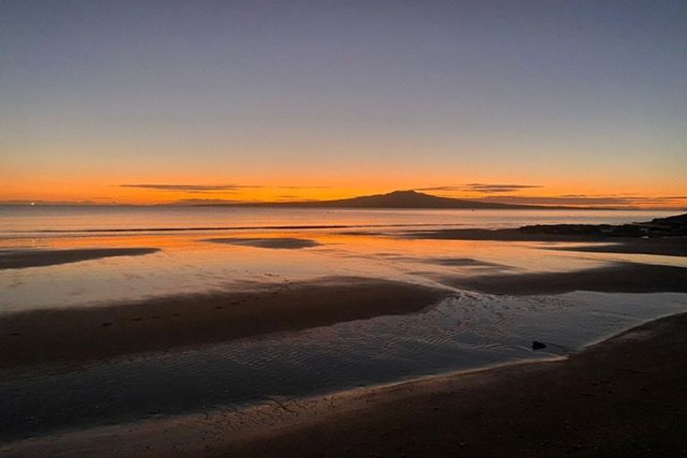 Photo of property in 2/4 Jutland Road, Hauraki, Auckland, 0622