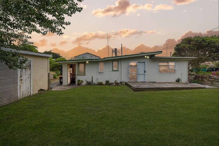 Photo of property in 36 Muapoko Street, Himatangi Beach, Foxton, 4891