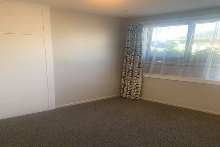 Photo of property in 64 Barton Street, Woolston, Christchurch, 8023