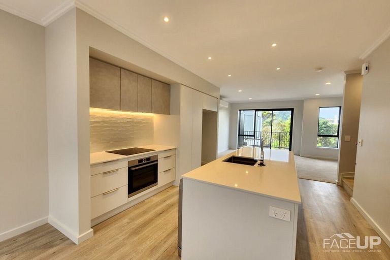 Photo of property in 6/35 Marine Parade, Hobsonville, Auckland, 0616