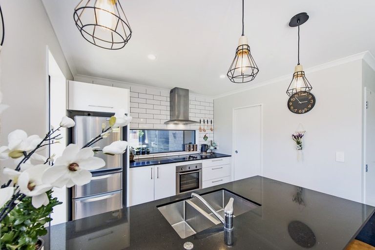 Photo of property in 28 Reuben Avenue, Rolleston, 7615