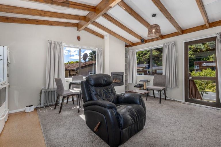 Photo of property in 40 Postgate Drive, Whitby, Porirua, 5024