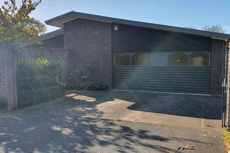 Photo of property in 8a Tamihana Avenue, Fairfield, Hamilton, 3214
