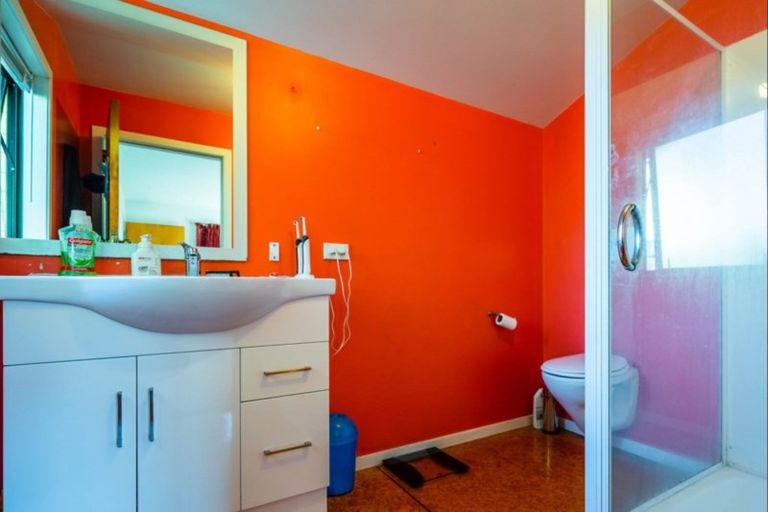 Photo of property in 4 Gray Street, Pukerua Bay, 5026