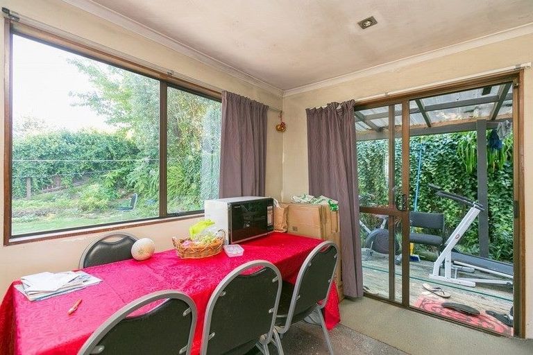 Photo of property in 12 Warkworth Grove, Bell Block, New Plymouth, 4312