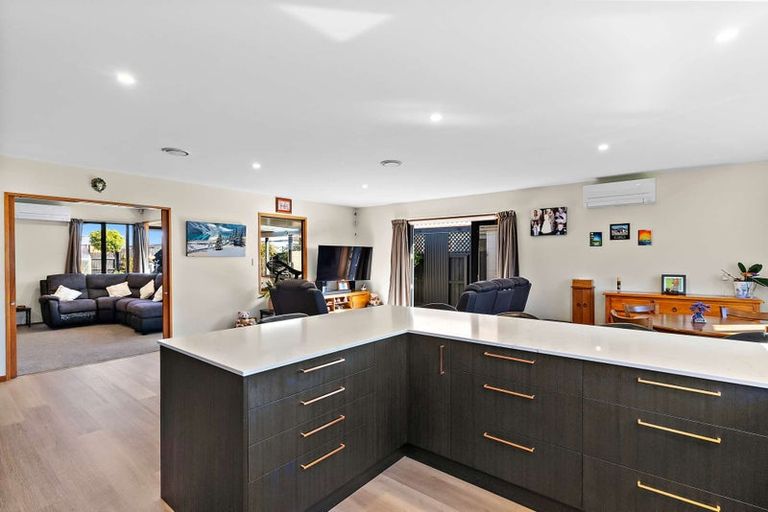 Photo of property in 57 Queenspark Drive, Parklands, Christchurch, 8083