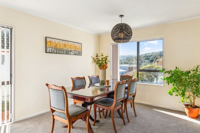 Photo of property in 107 Main Road, Tawa, Wellington, 5028
