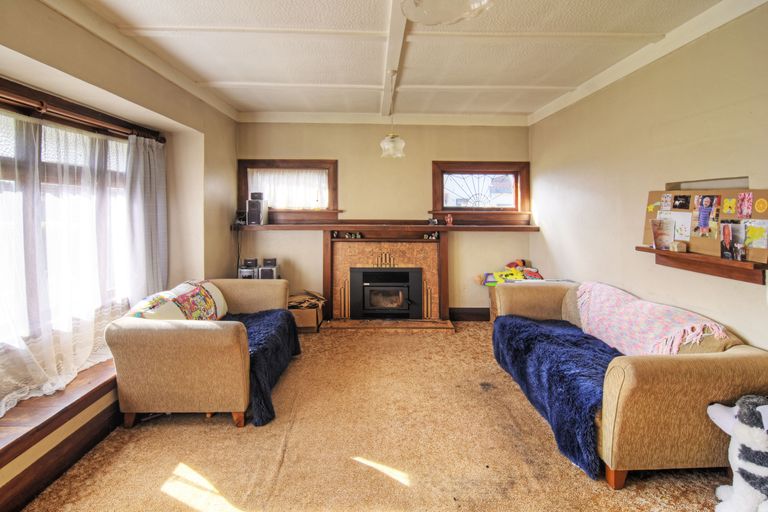 Photo of property in 12 Albert Street, Masterton, 5810