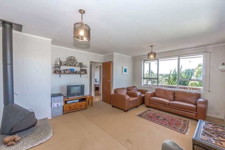 Photo of property in 27 Rimu Road, Stanmore Bay, Whangaparaoa, 0932