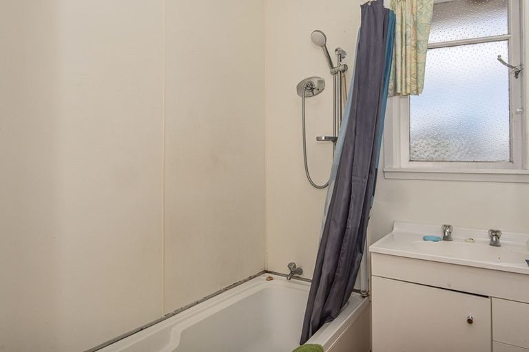 Photo of property in 11a Cambridge Street, Kamo, 0112