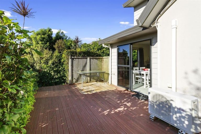 Photo of property in 12 Northwood Close, Woodridge, Wellington, 6037