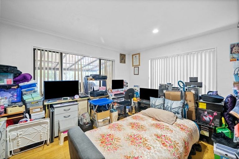 Photo of property in 83 Kamara Road, Glen Eden, Auckland, 0602