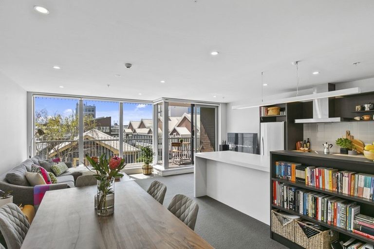 Photo of property in Republic Apartments, 2a/11 Tennyson Street, Te Aro, Wellington, 6011