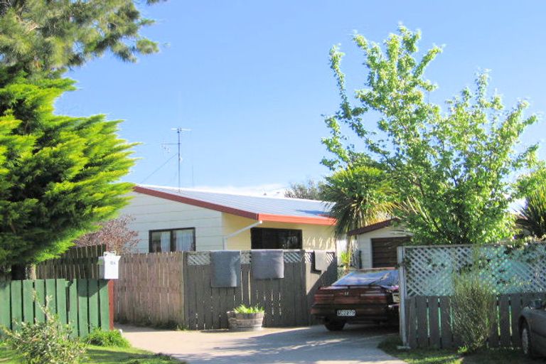 Photo of property in 5a Redditch Place, Papamoa Beach, Papamoa, 3118