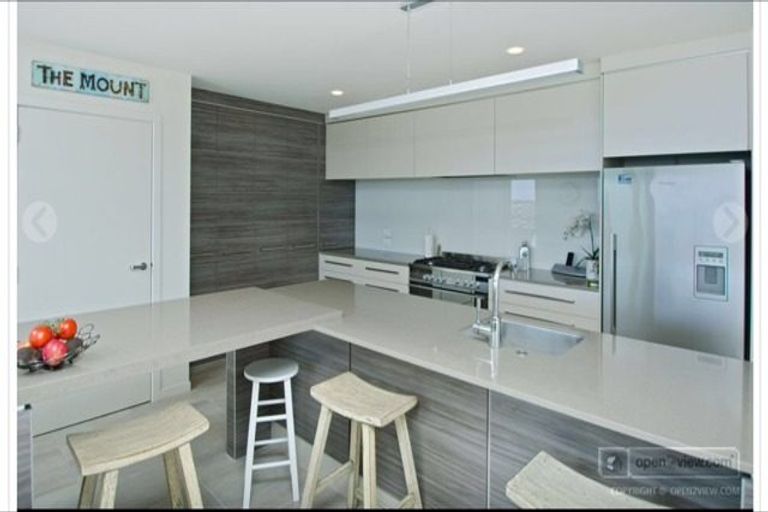 Photo of property in 2/154 Marine Parade, Mount Maunganui, 3116