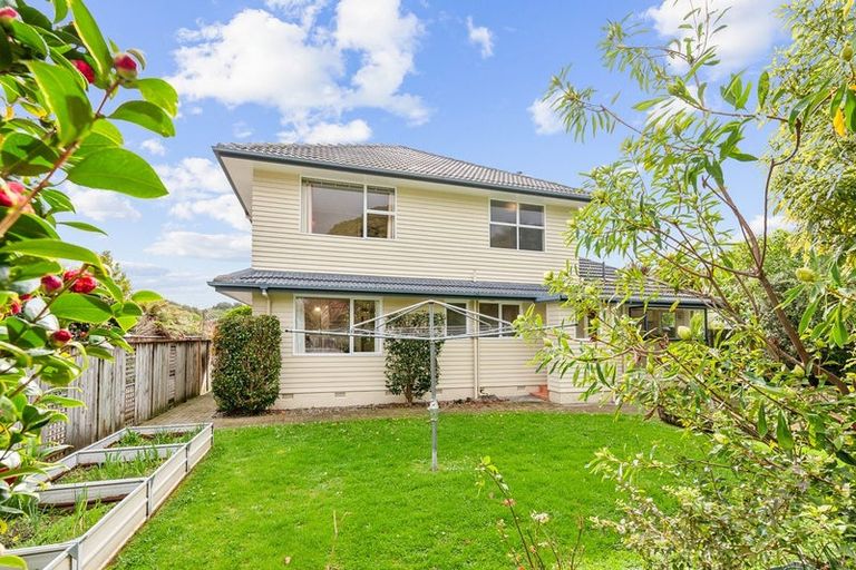 Photo of property in 3a Iti Grove, Waikanae, 5036