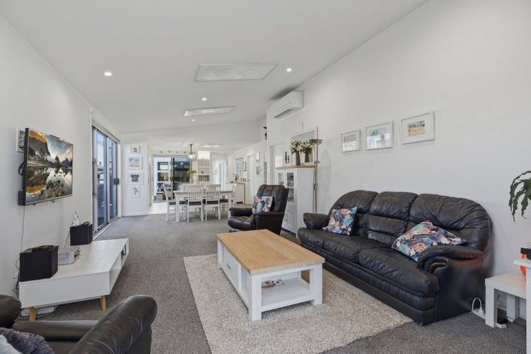 Photo of property in 9 Pimelea Street, Papamoa Beach, Papamoa, 3118