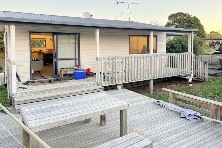 Photo of property in 8a Gossamer Drive, Pakuranga Heights, Auckland, 2010