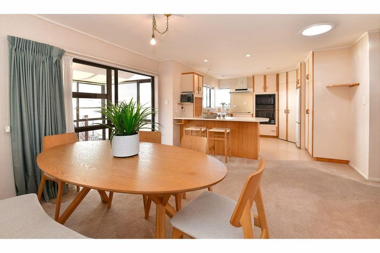 Photo of property in 6b Moenui Avenue, Orewa, 0931