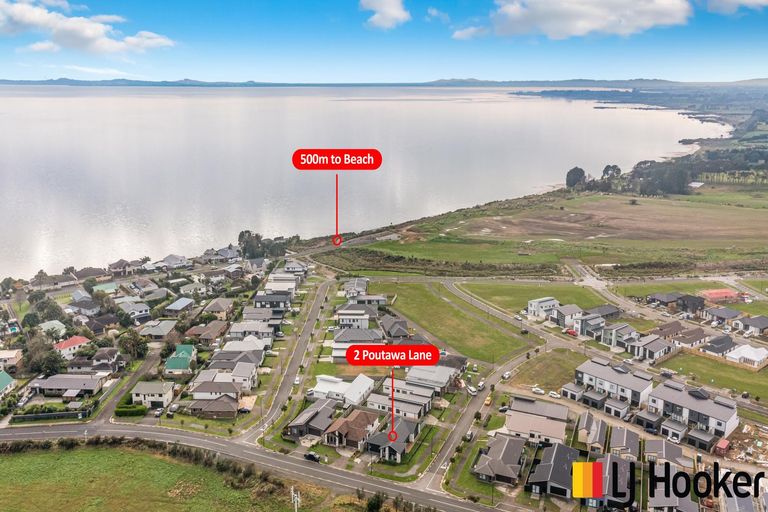 Photo of property in 2 Poutawa Lane, Clarks Beach, 2122