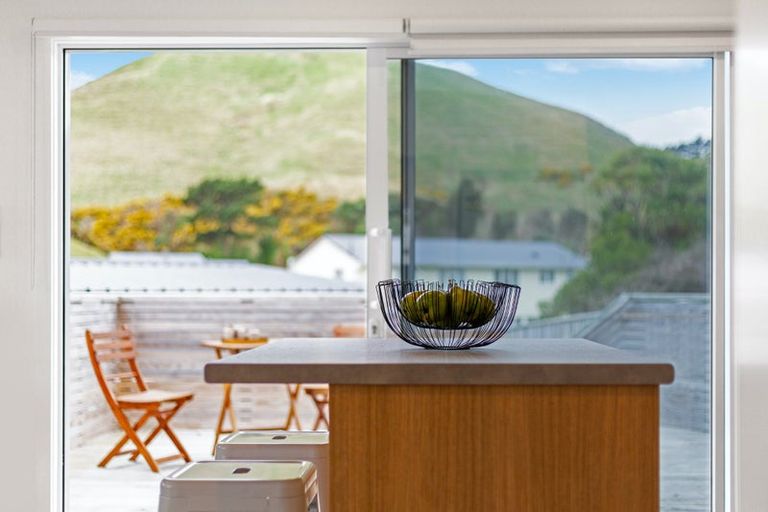 Photo of property in 5 Kaituna Street, Waitangirua, Porirua, 5024