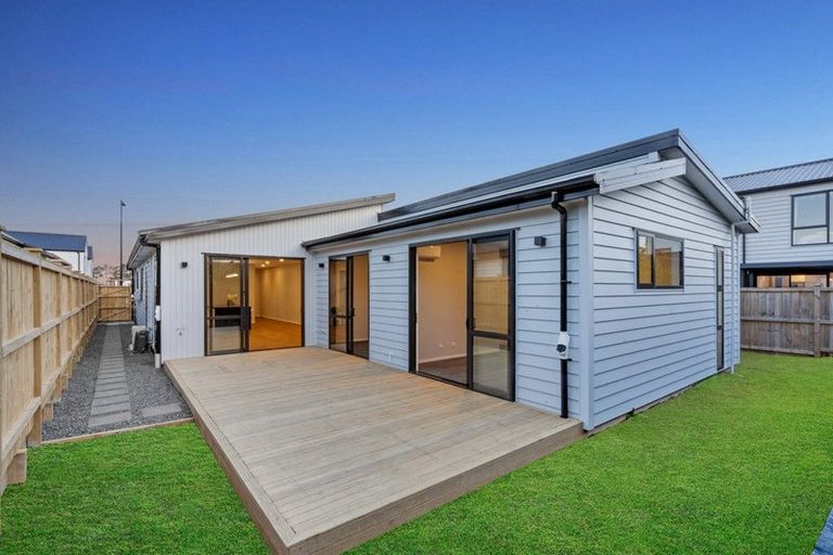 Photo of property in 69 Podgora Avenue, Huapai, Kumeu, 0810