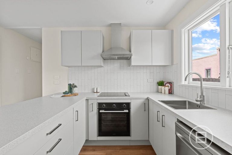 Photo of property in 17 Mcgregors Road, Bromley, Christchurch, 8062