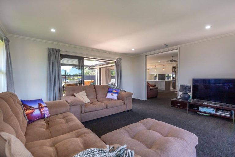 Photo of property in 3 Corriedale Lane, West Melton, 7618