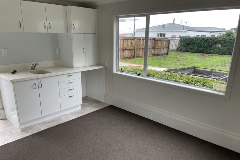 Photo of property in 145a Ngamotu Road, Spotswood, New Plymouth, 4310