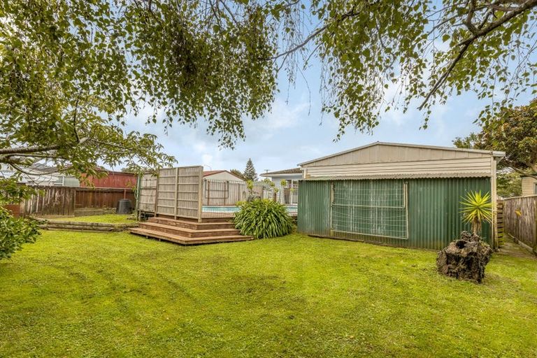 Photo of property in 14 Walton Road, Paraparaumu Beach, Paraparaumu, 5032