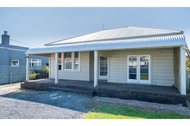 Photo of property in 61 Wesley Street, South Dunedin, Dunedin, 9012