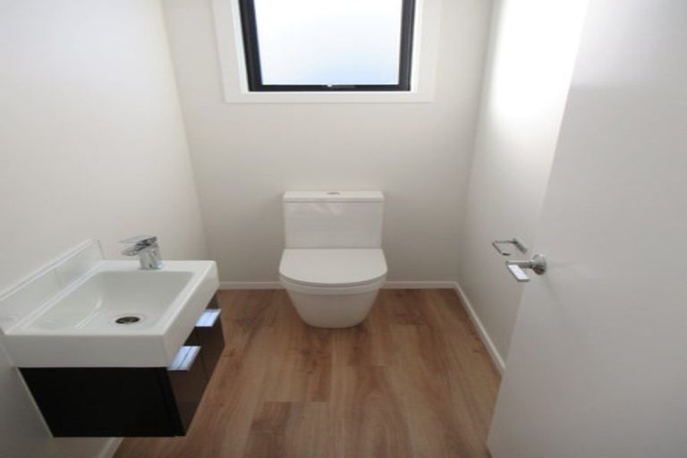 Photo of property in 38 Mawai Hakona Drive, Wallaceville, Upper Hutt, 5018