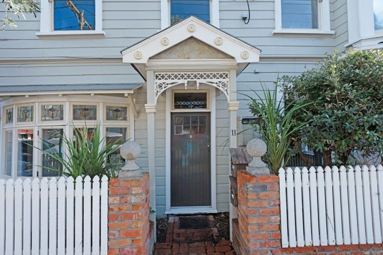 Photo of property in 11 Roxburgh Street, Mount Victoria, Wellington, 6011