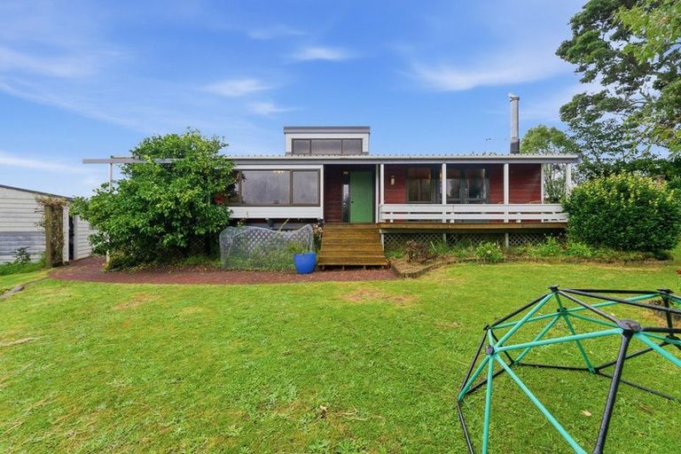 Photo of property in 10a Virginia Place, Whalers Gate, New Plymouth, 4310