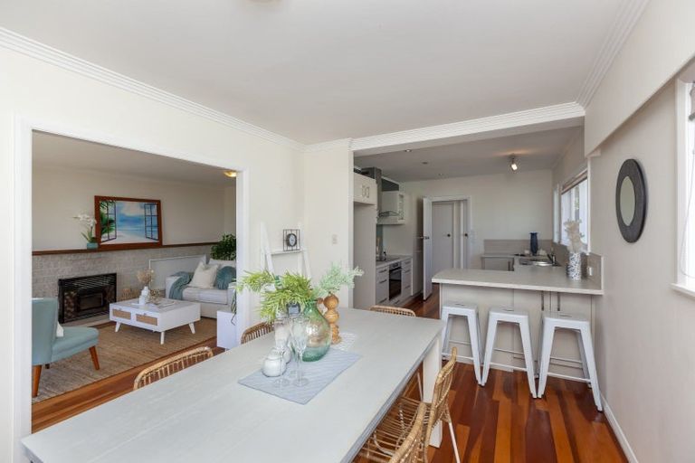 Photo of property in 9b The Esplanade, Raumati South, Paraparaumu, 5032