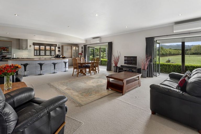 Photo of property in 21 Richards Road, Kauri, Kamo, 0185