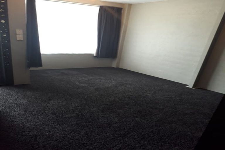 Photo of property in 66 Beauchamp Street, Tawa, Wellington, 5028