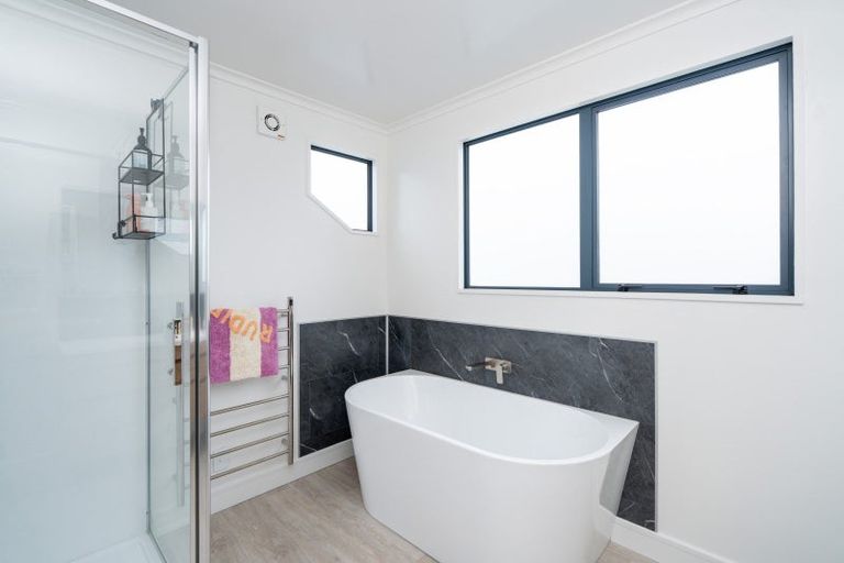Photo of property in 712 Queens Drive, Waikiwi, Invercargill, 9810
