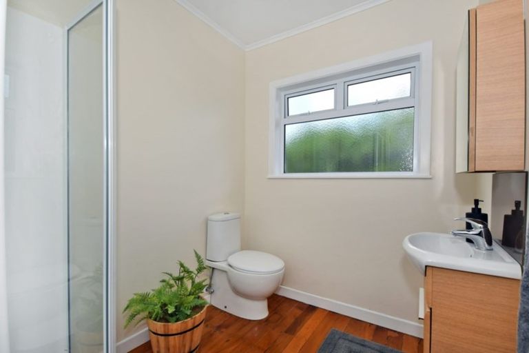Photo of property in 97 Onerahi Road, Onerahi, Whangarei, 0110