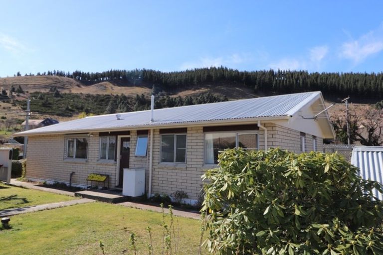 Photo of property in 55 Hazlett Street, Clyde, 9330