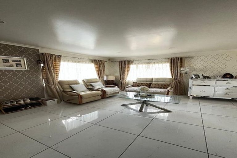 Photo of property in 5 Mattalie Place, Manurewa, Auckland, 2105