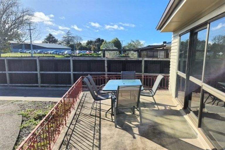 Photo of property in 31 Collins Road, Melville, Hamilton, 3206