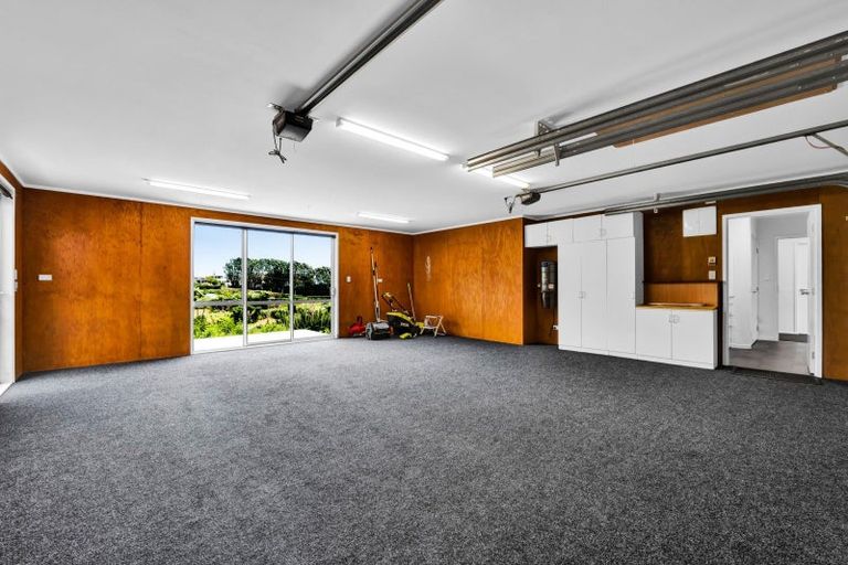 Photo of property in 14 Shearer Drive, Oakura, 4314