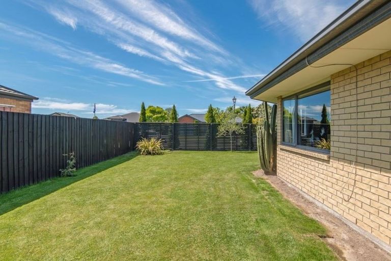 Photo of property in 6 Greenmeadow Gardens, Belfast, Christchurch, 8051