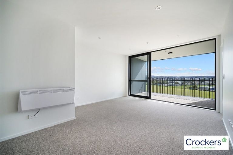 Photo of property in 6/8 Treasure Lane, Te Atatu South, Auckland, 0610