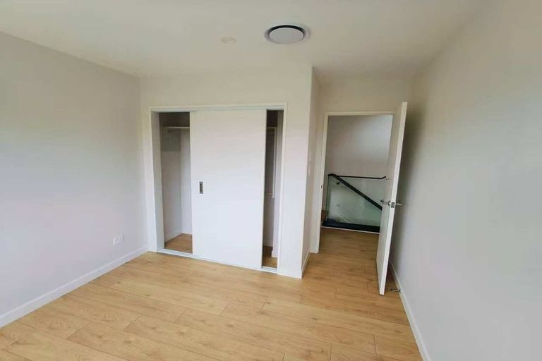 Photo of property in 22 Bela Vista Boulevard, Swanson, Auckland, 0614