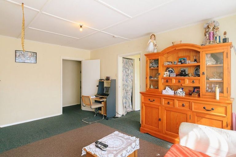 Photo of property in 1034 High Street, Avalon, Lower Hutt, 5011