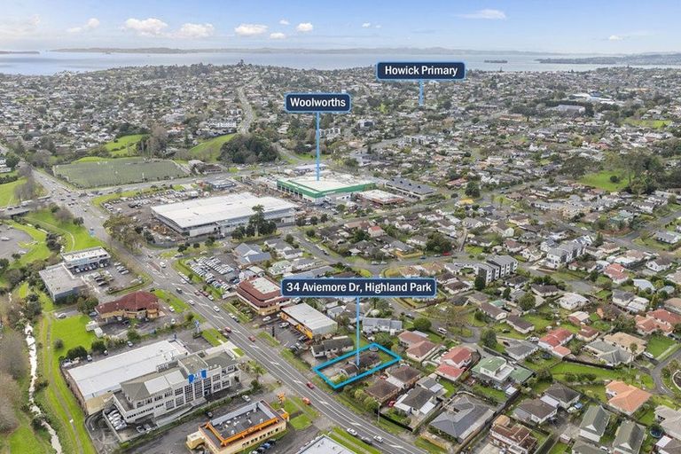 Photo of property in 34 Aviemore Drive, Highland Park, Auckland, 2010